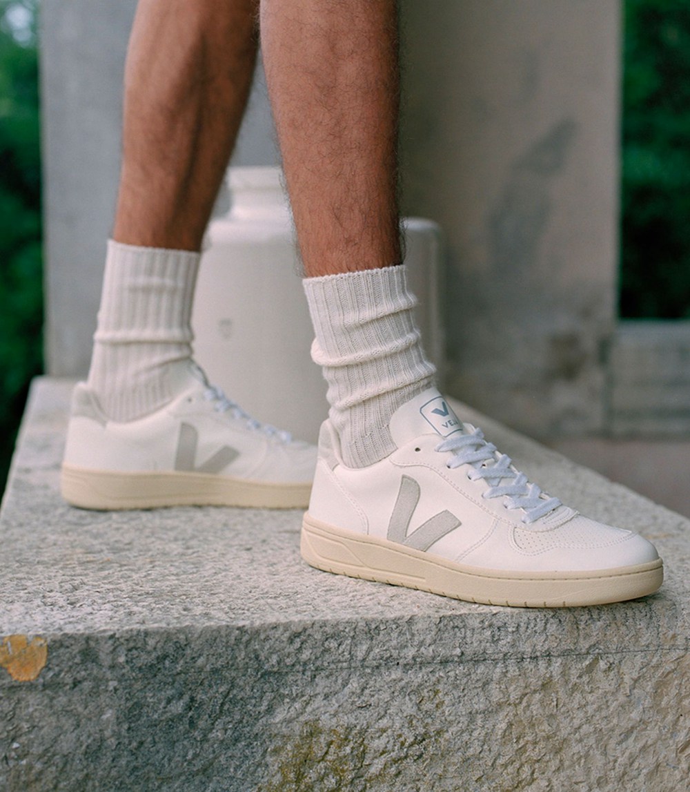 Veja Trainers Mens White/Beige - V-10 Cwl - CBZP-13659